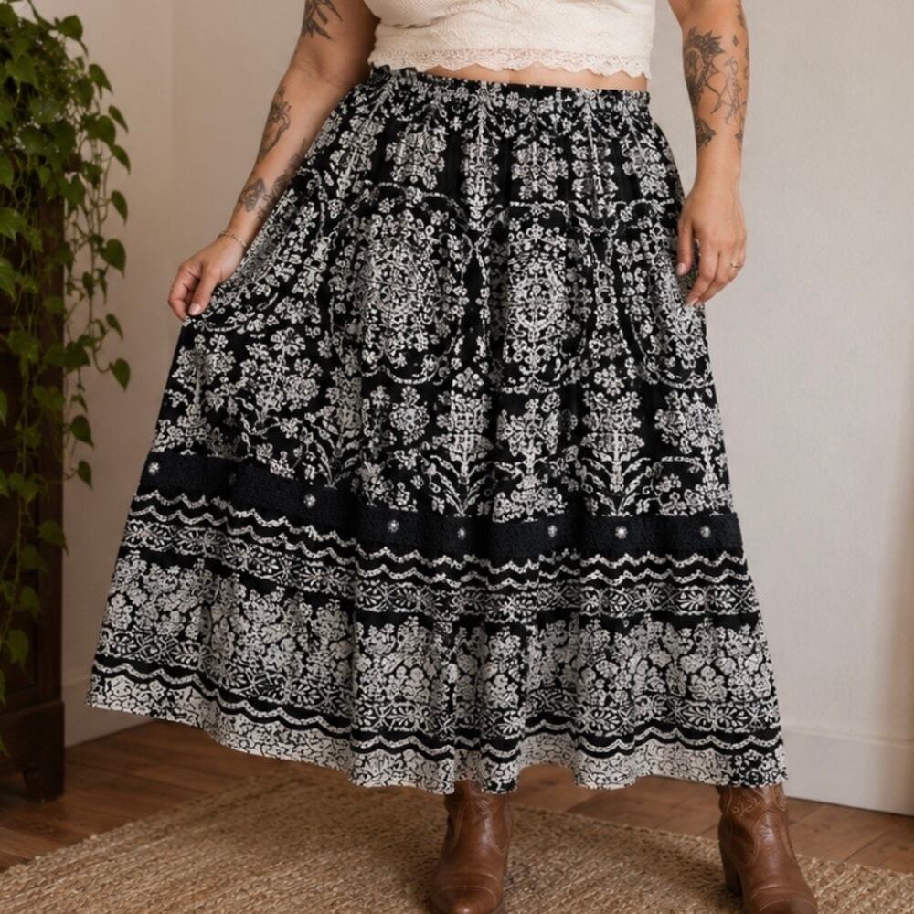 Forbidden LA Boho Midi Skirt XL Black Cream Crochet Festival Flowy